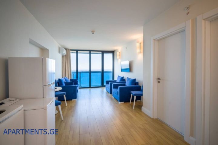 Panoramic 3-room apartment, block C · No. 2102